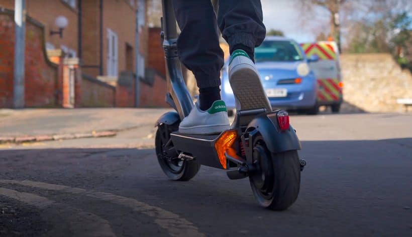 Combien de Temps Faut-il pour Charger une Trottinette Électrique