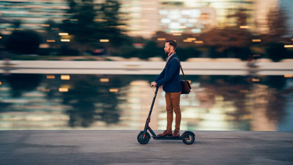 Comment Augmenter la Vitesse d’une Trottinette Électrique