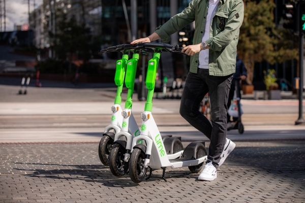 Comment Choisir la Trottinette Électrique Idéale pour un Adulte